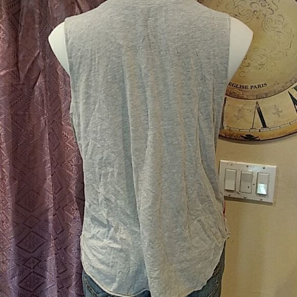 Top - Picture 3 of 8